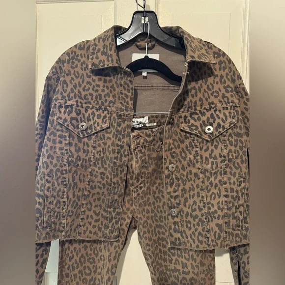Pistola Denim Set, Leopard Print Jacket and Skinny Jeans, Size: XS/24 - Picture 1 of 10